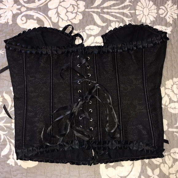 STUNNING Black on Black Lace Corset - Picture 11 of 15
